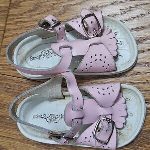 Vintage Small Steps Pink Leather Toddler Buckle Sandals Sz 3